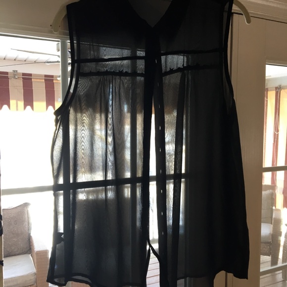 Studded see thru black shell - Picture 3 of 3